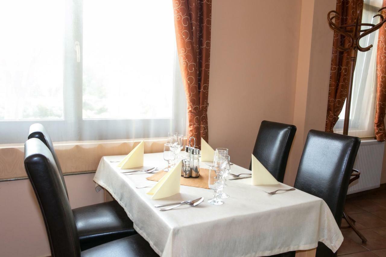 Hotel Fortuna Dávod Εξωτερικό φωτογραφία