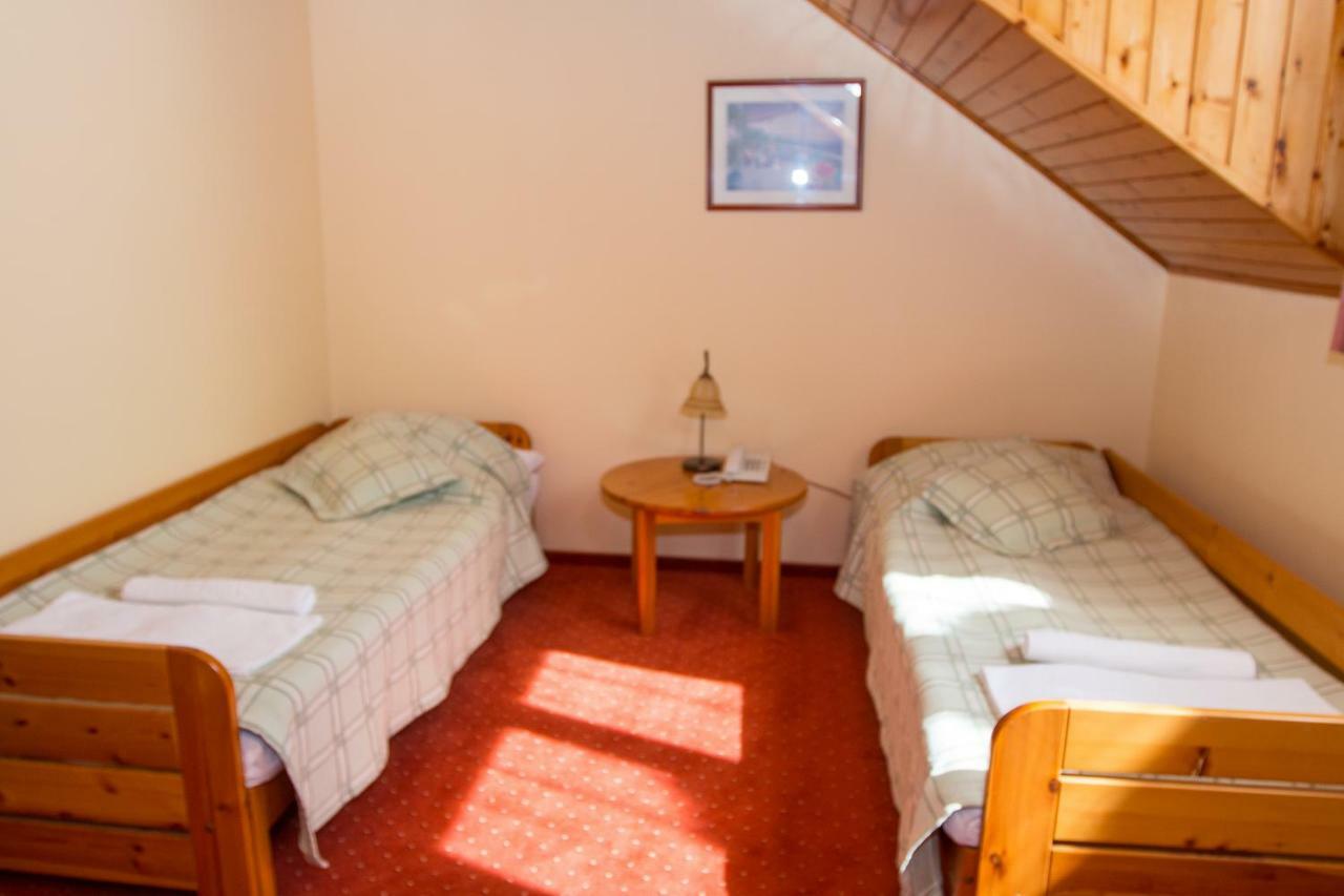 Hotel Fortuna Dávod Εξωτερικό φωτογραφία